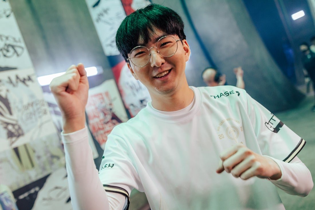 他凭借一个 他凭借一个