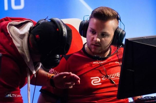 战冠军保持 战冠军保持