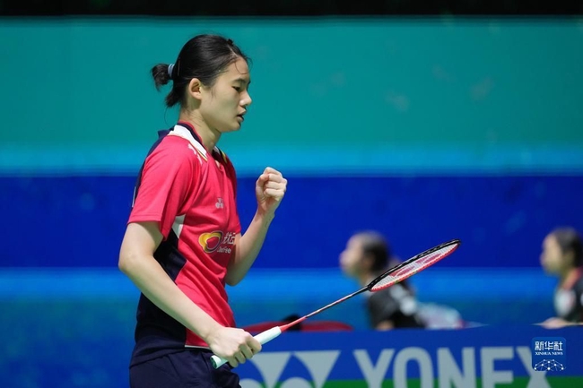 而另一名前 而另一名前