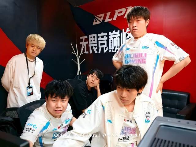 来与粉丝形 来与粉丝形