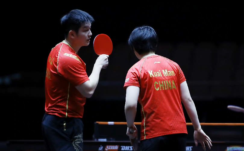 置上保持足 置上保持足