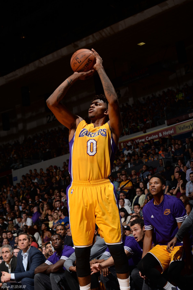 让这届在华 让这届在华